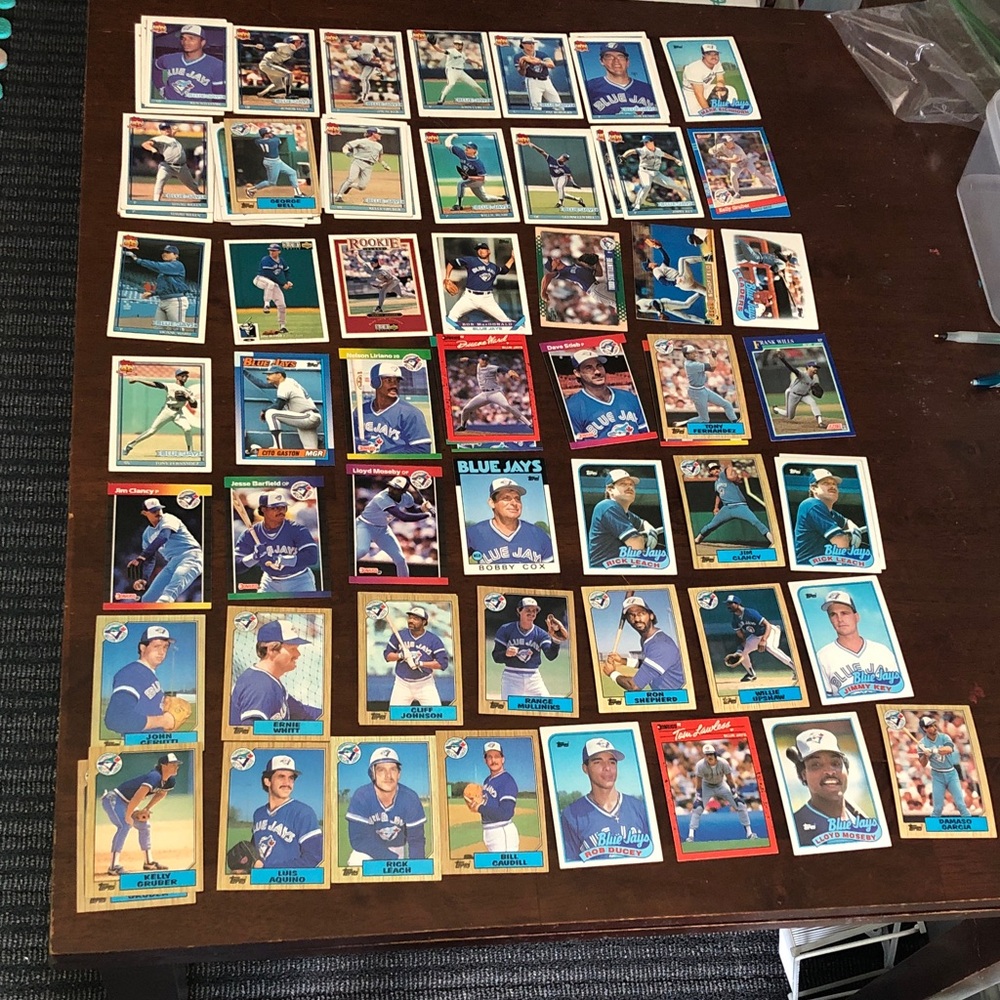 ⛵️ Vintage Toronto Blue Jays Baseball Trading Card Set